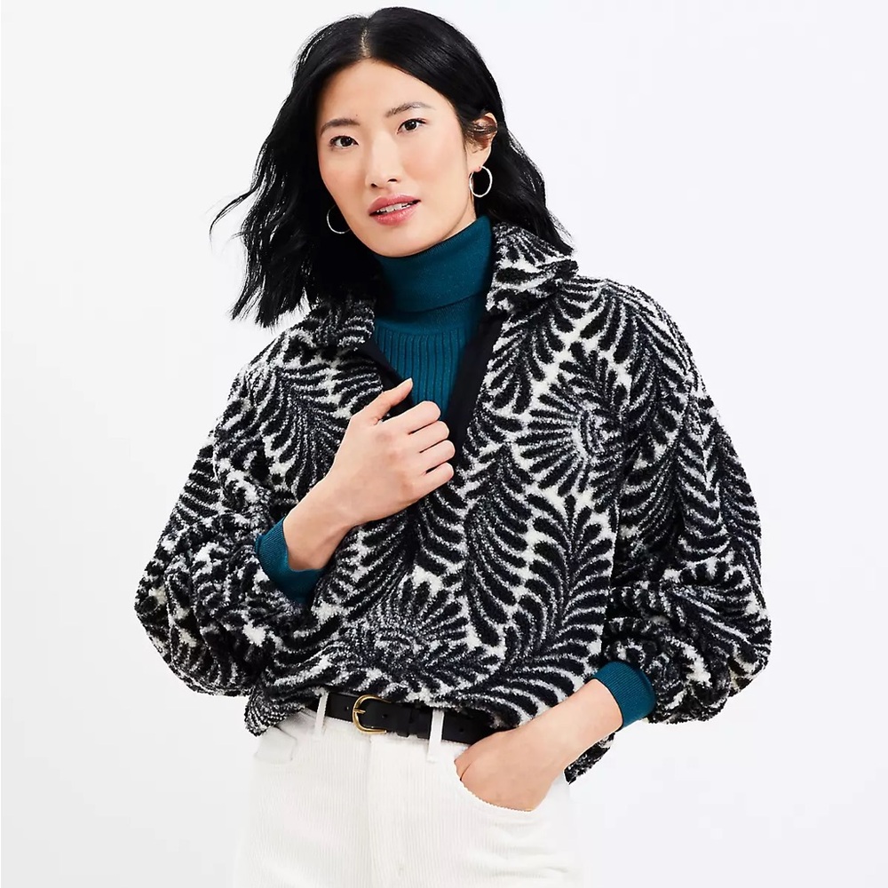 LOFT Fern Collared Black and White Sherpa Women Sweater. Size Medium. NWOT